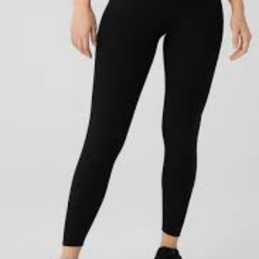 โ
ALO Yoga High Waist Alosoft Lounge Leggings Cuffed Leg Blackโ size XS